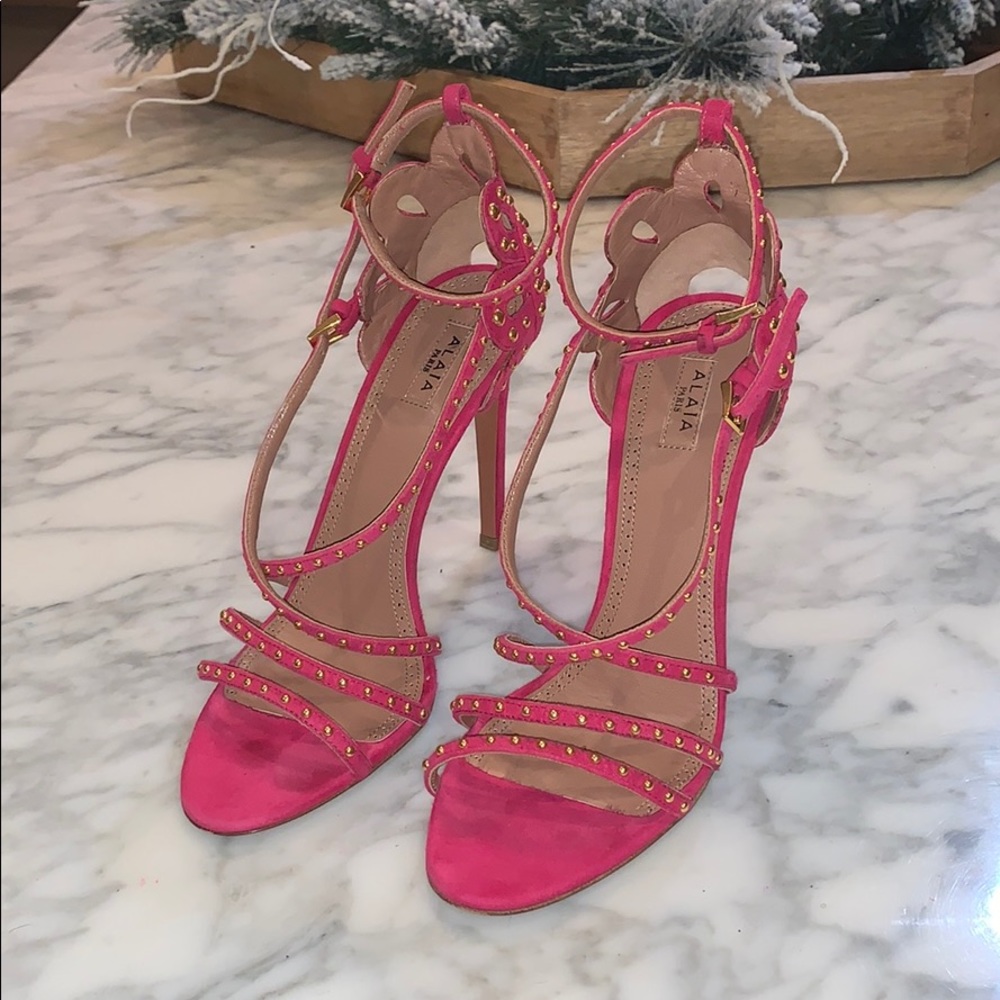 Sexy suede Alaïa high heeled sandals